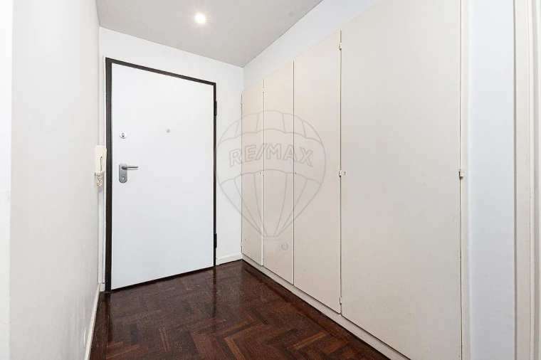 Apartamento T3 para Arrendamento em Lumiar Foto 21