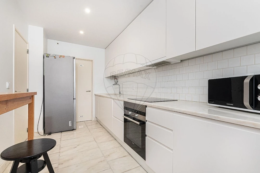 Apartamento T3 para Arrendamento em Lumiar Foto 23