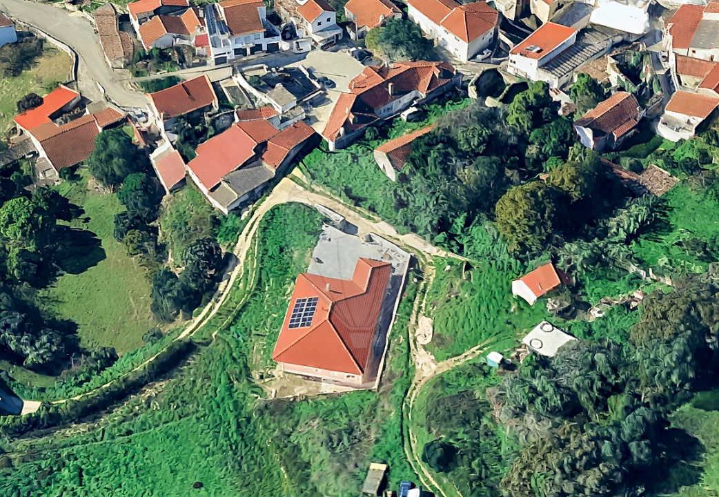 Armazém para Venda em Santo Quintino Foto 2