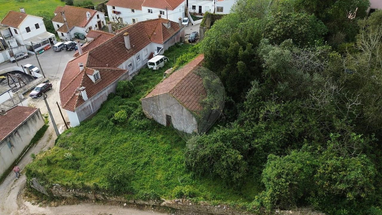 Armazém para Venda em Santo Quintino Foto 3