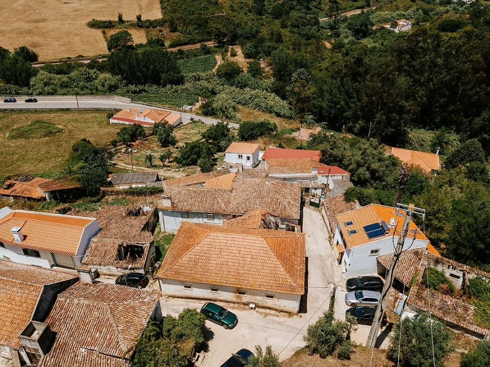 Moradia T4 para Venda em Dois Portos e Runa Foto 4