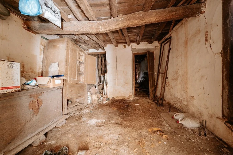 Moradia T4 para Venda em Dois Portos e Runa Foto 8