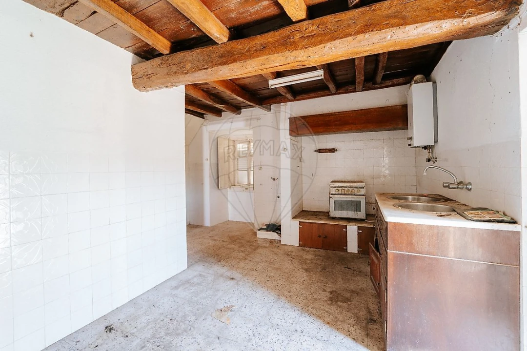 Moradia T4 para Venda em Dois Portos e Runa Foto 22