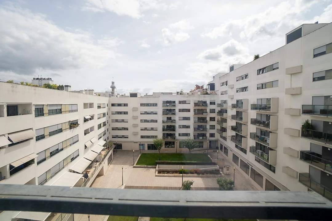 Apartamento T3 para Venda em Parque das Nações Foto 22
