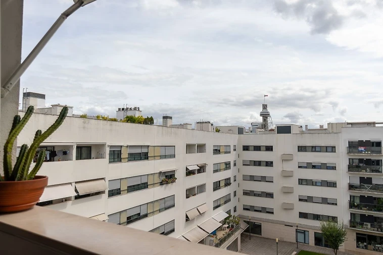 Apartamento T3 para Venda em Parque das Nações Foto 5
