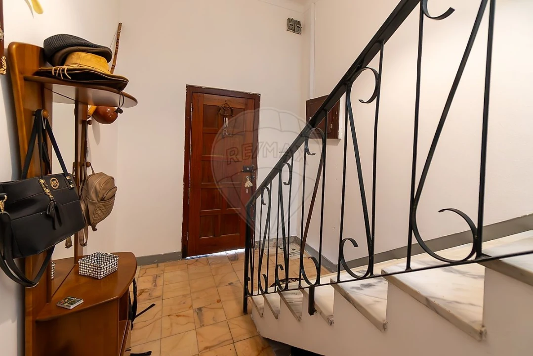 Moradia T3 para Venda em Vermelha Foto 6