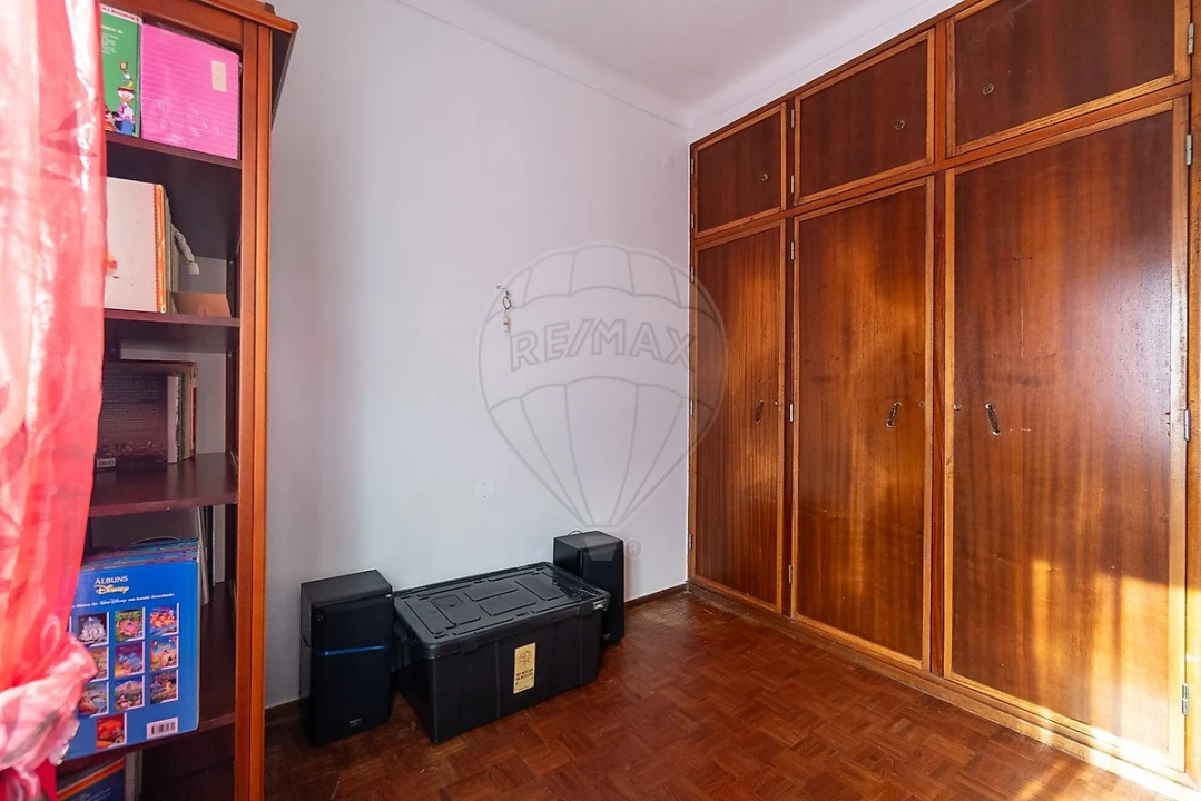 Moradia T3 para Venda em Vermelha Foto 25