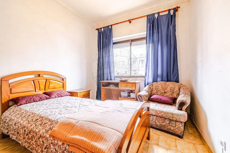 Apartamento T2 para Venda em Seixal, Arrentela e Aldeia de Paio Pires Foto 16