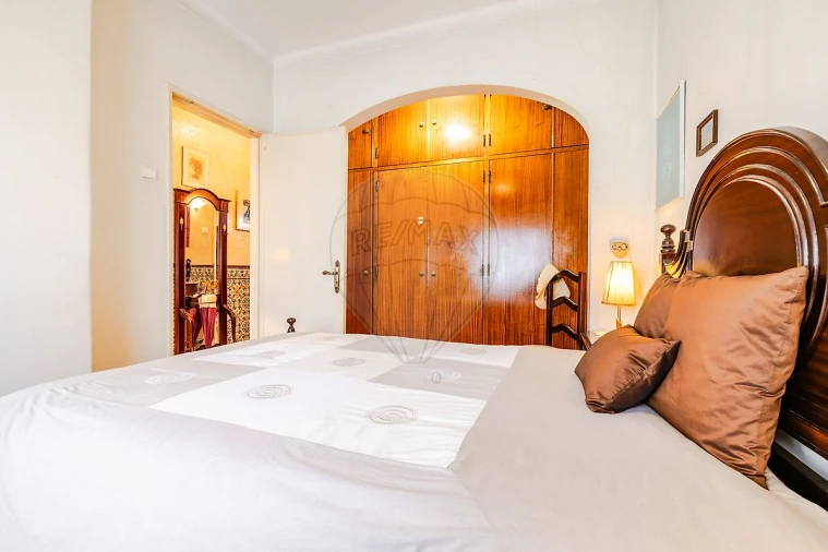 Apartamento T2 para Venda em Seixal, Arrentela e Aldeia de Paio Pires Foto 14