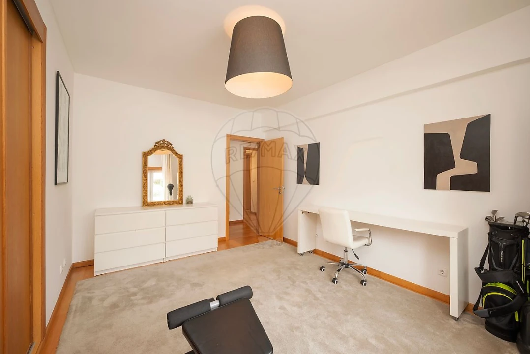 Apartamento T3 para Venda em Carnaxide e Queijas Foto 19