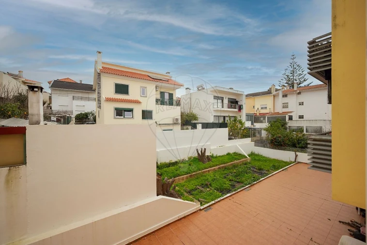 Apartamento T3 para Venda em Carnaxide e Queijas Foto 30