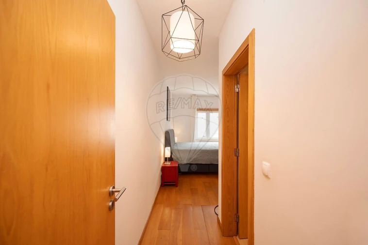 Apartamento T3 para Venda em Carnaxide e Queijas Foto 12