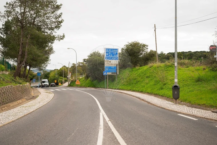 Apartamento T3 para Venda em Carnaxide e Queijas Foto 35