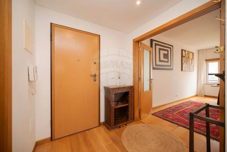 Apartamento T3 para Venda em Carnaxide e Queijas Foto 6