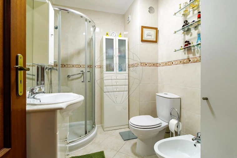 Apartamento T2 para Venda em Marvila Foto 12