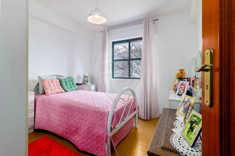 Apartamento T2 para Venda em Marvila Foto 8