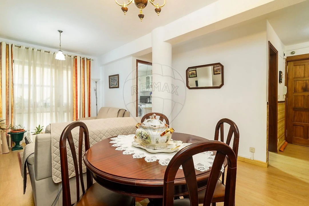 Apartamento T2 para Venda em Marvila Foto 17