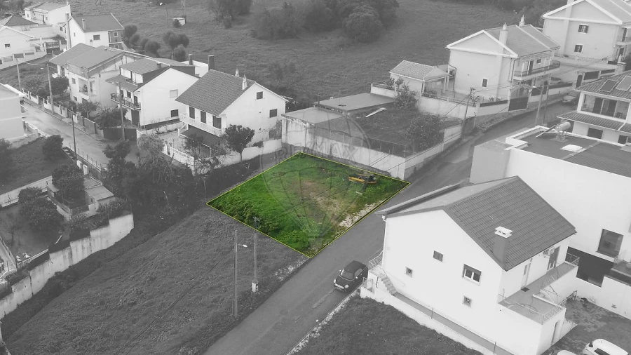 Terreno para Venda em Alverca do Ribatejo e Sobralinho Foto 1