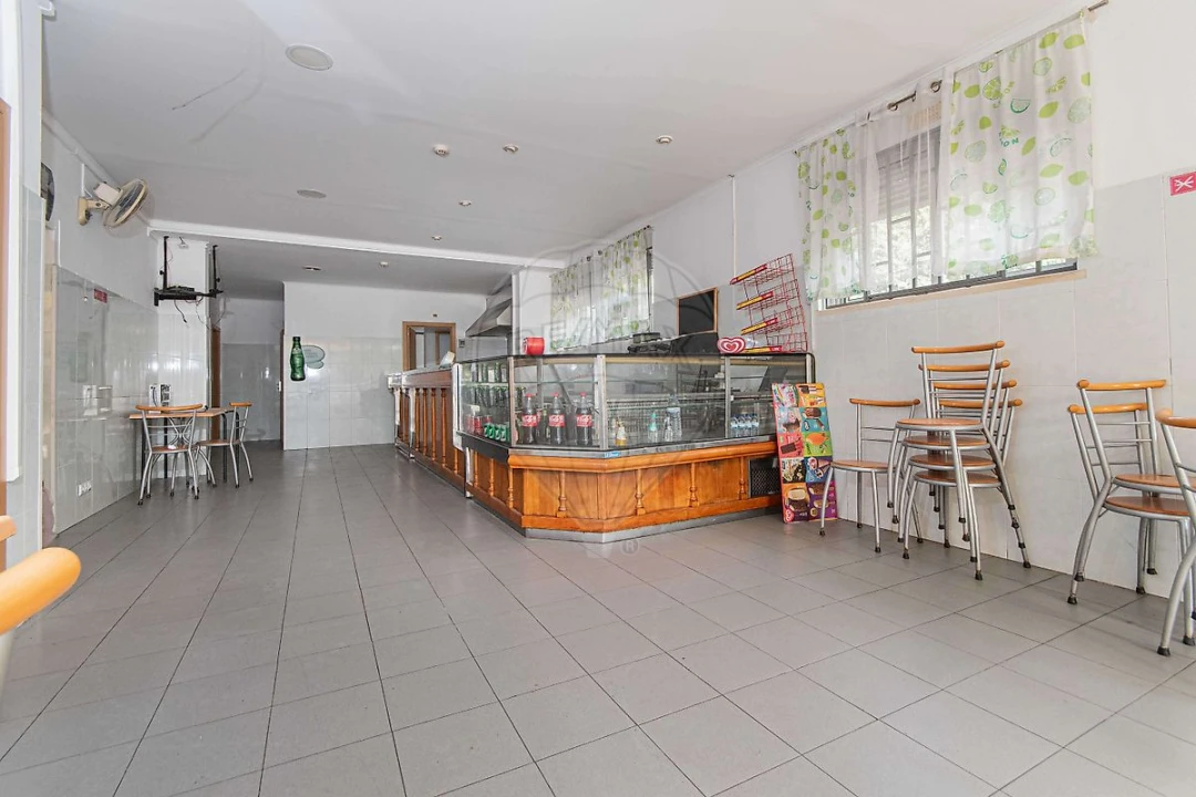 Loja para Venda em Porto Salvo Foto 6