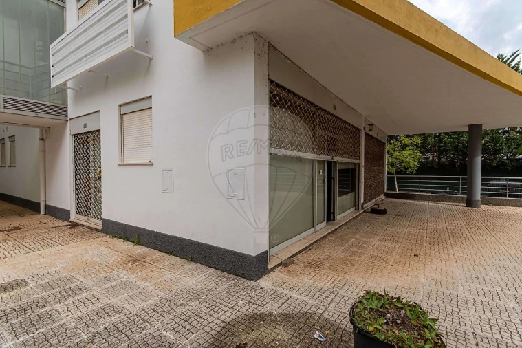 Loja para Venda em Porto Salvo