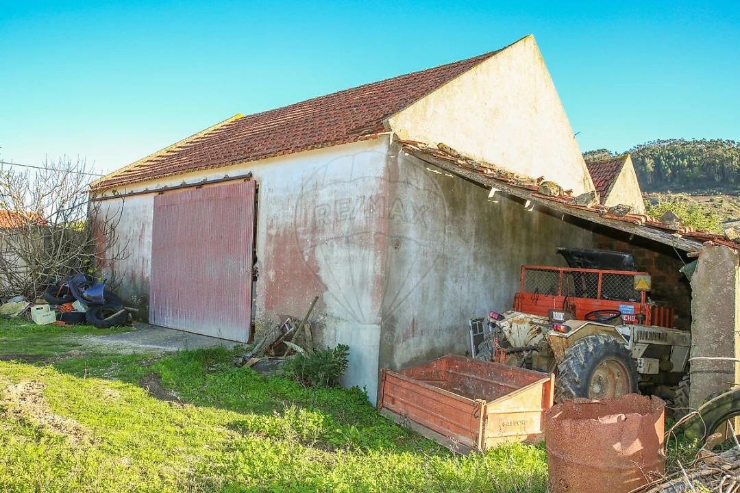 Moradia T3 para Venda em Vila Verde dos Francos Foto 7