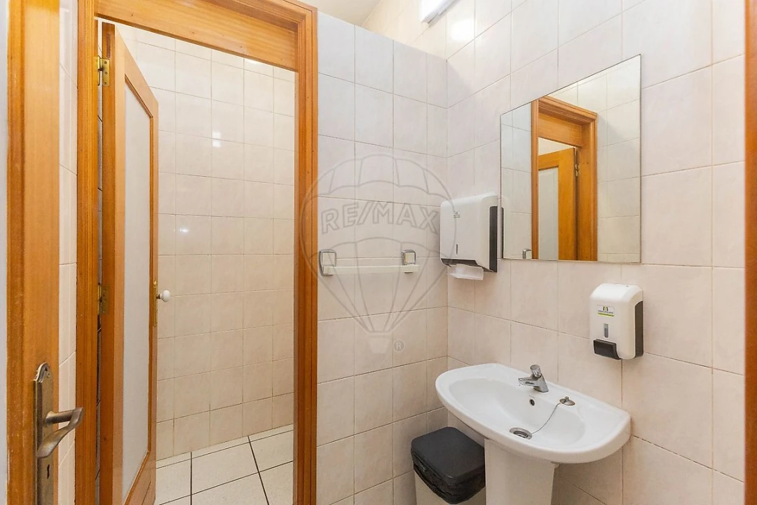 Negócio para Venda em Lobão, Gião, Louredo e Guisande Foto 20