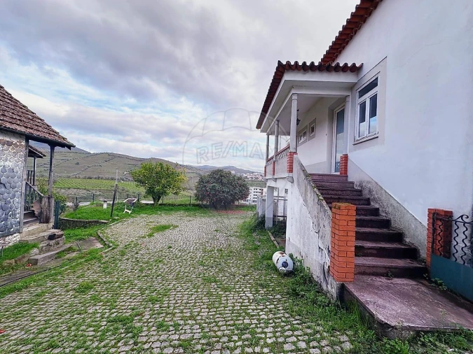 Terreno para Venda em Peso da Régua e Godim Foto 9