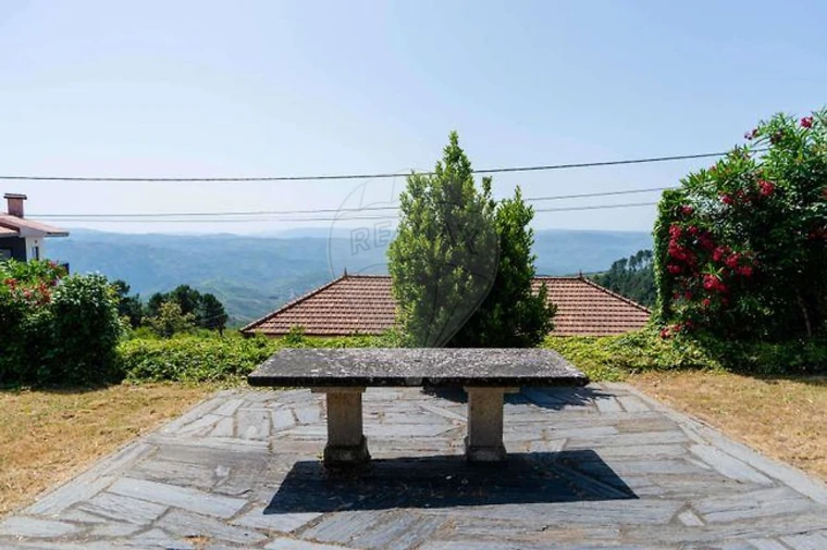 Quinta T0 para Venda em Fontes Foto 21