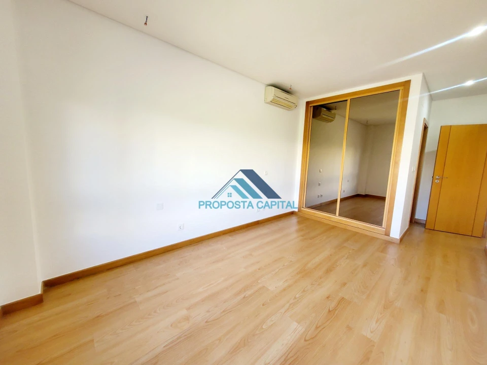 Apartamento T3 para Venda em Odivelas Foto 23