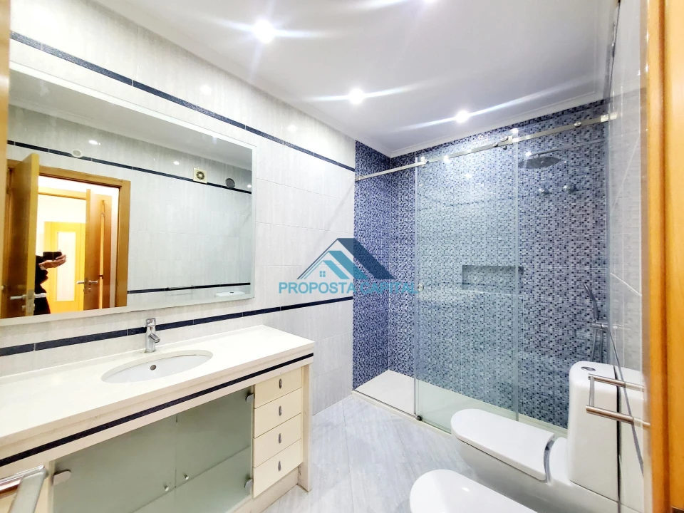 Apartamento T3 para Venda em Odivelas Foto 31