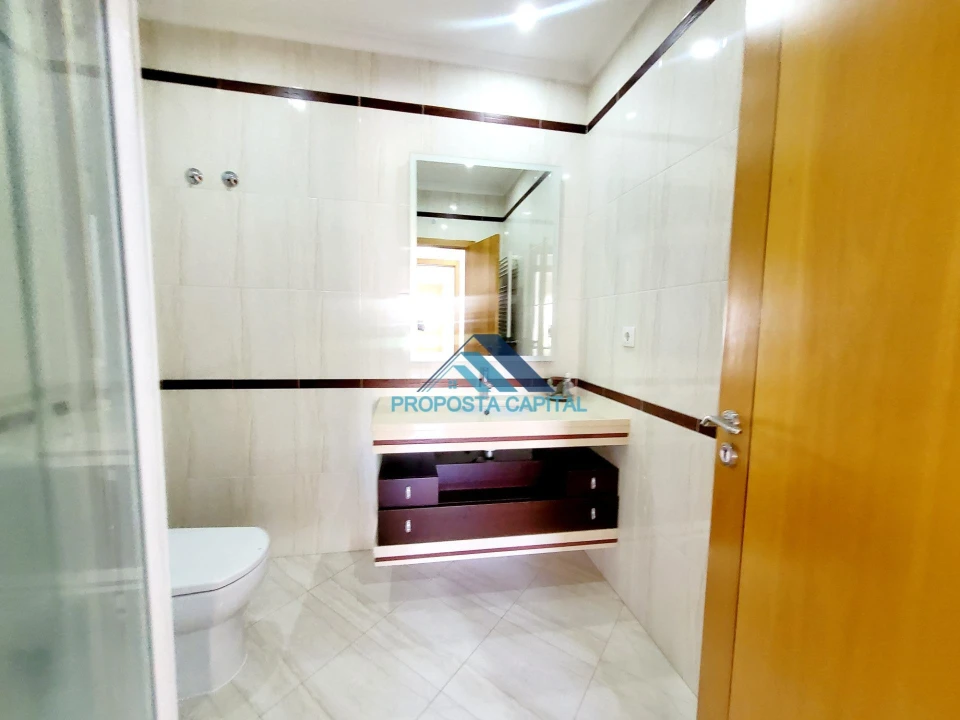 Apartamento T3 para Venda em Odivelas Foto 33