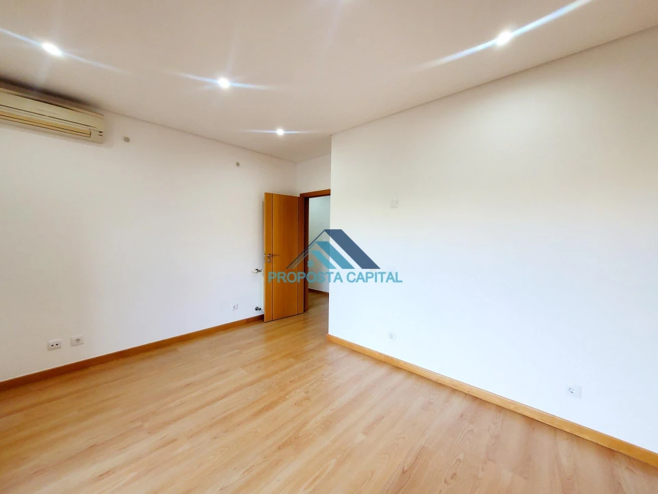 Apartamento T3 para Venda em Odivelas Foto 44