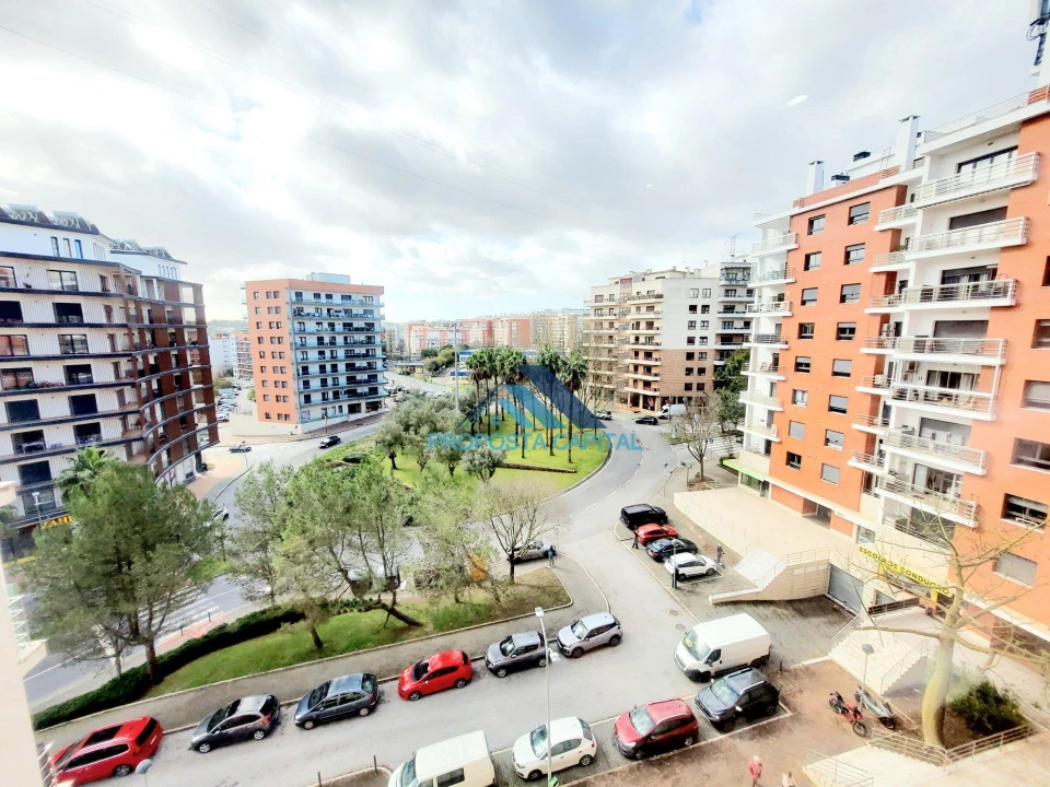 Apartamento T3 para Venda em Odivelas Foto 50