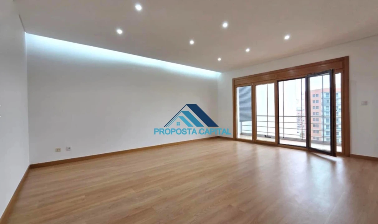 Apartamento T3 para Venda em Odivelas Foto 7