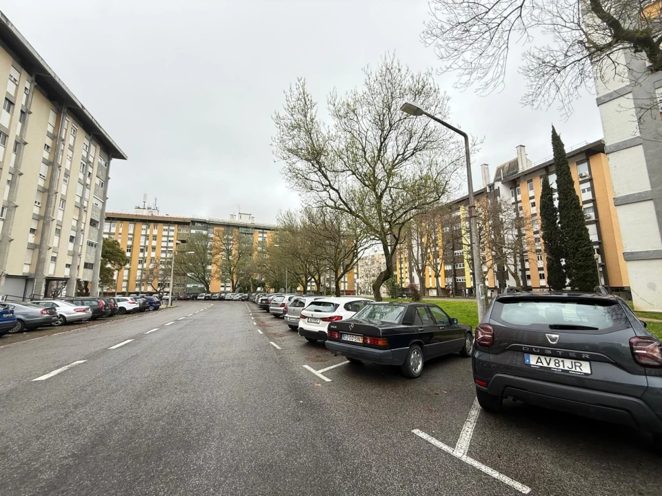 Apartamento T4 para Venda em Olivais Foto 28