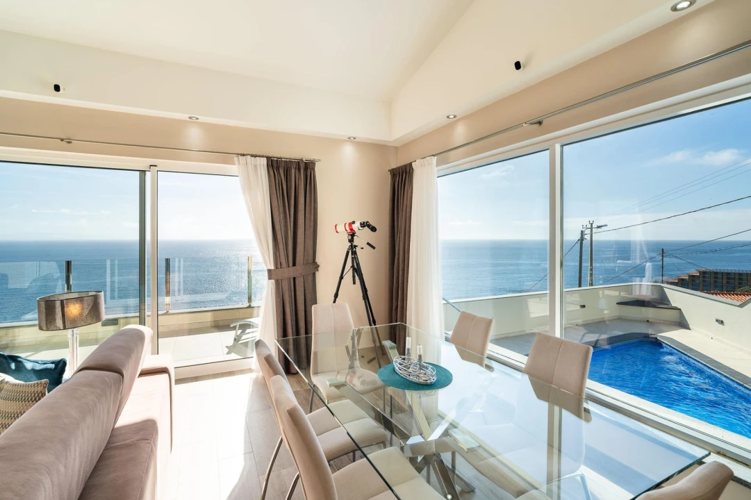 Moradia T3 para Venda em Caniço Foto 14