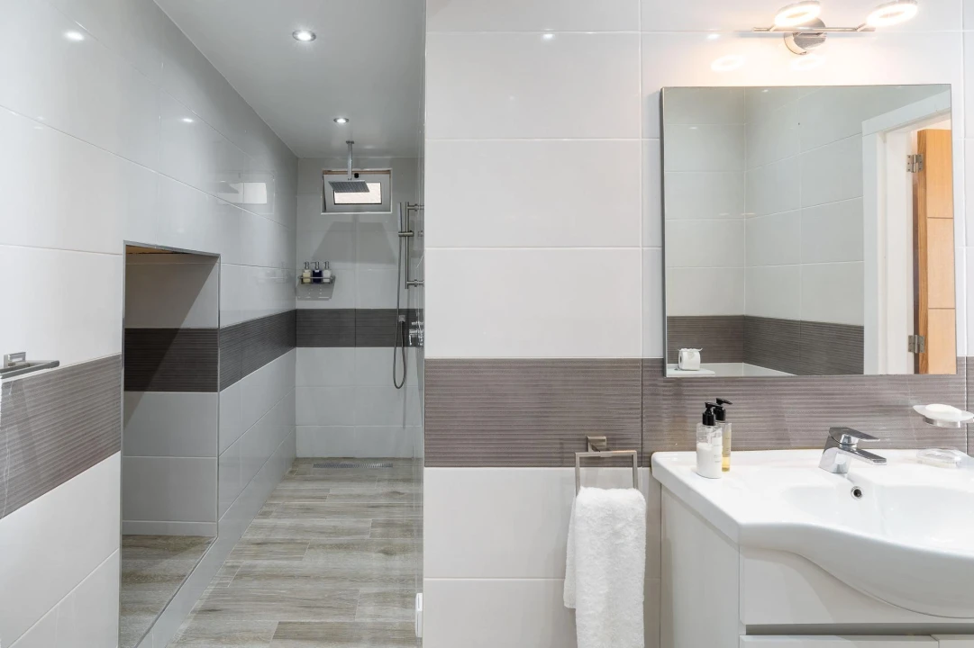 Moradia T3 para Venda em Caniço Foto 26