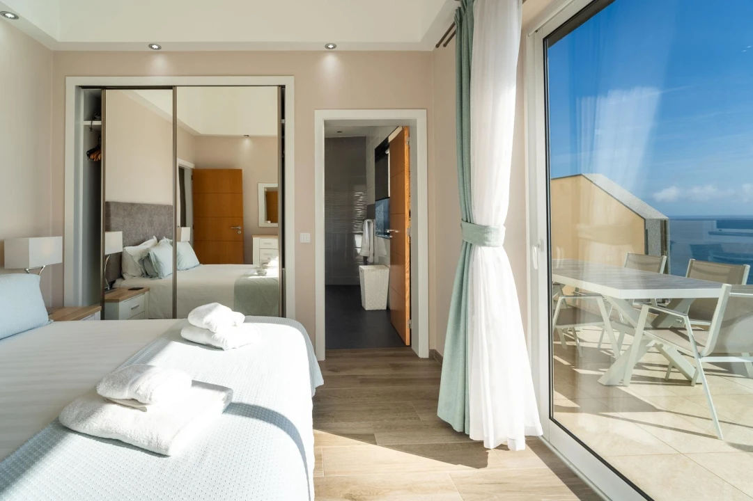 Moradia T3 para Venda em Caniço Foto 36