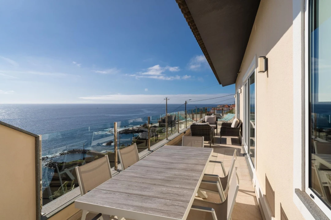 Moradia T3 para Venda em Caniço Foto 2