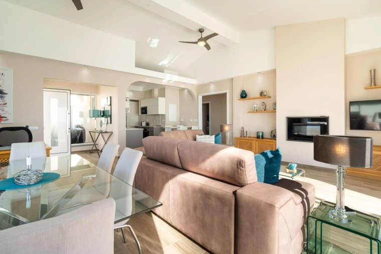 Moradia T3 para Venda em Caniço Foto 11