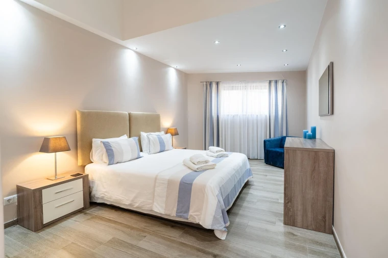 Moradia T3 para Venda em Caniço Foto 32