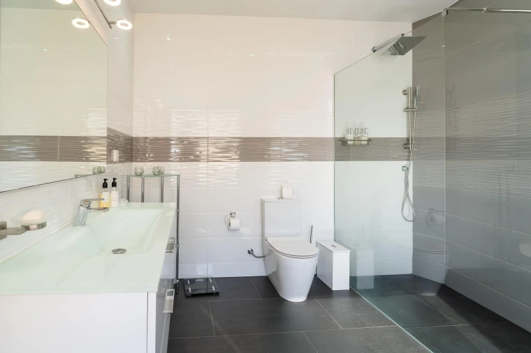 Moradia T3 para Venda em Caniço Foto 38