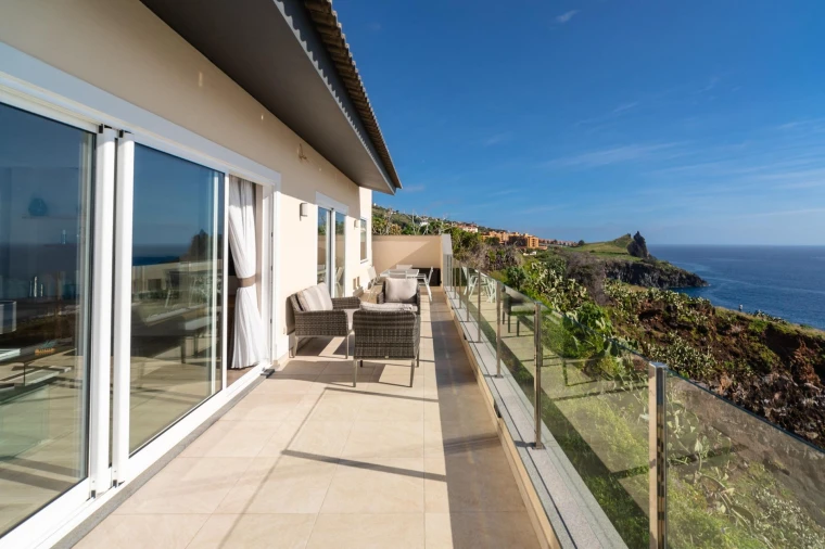 Moradia T3 para Venda em Caniço Foto 18