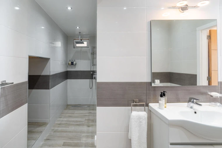 Moradia T3 para Venda em Caniço Foto 26