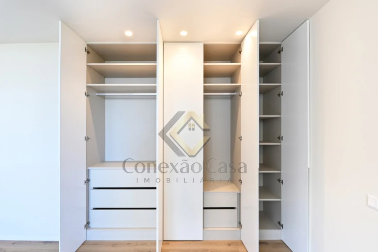 Apartamento T2 para Venda em Mafamude e Vilar do Paraíso Foto 21