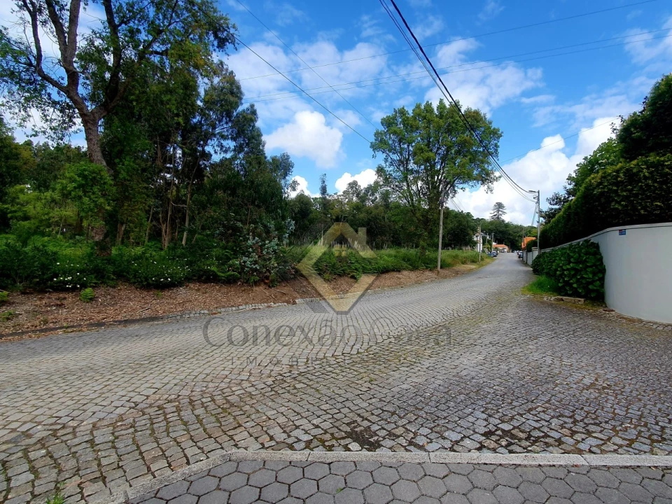 Terreno para Venda em Arcozelo Foto 2
