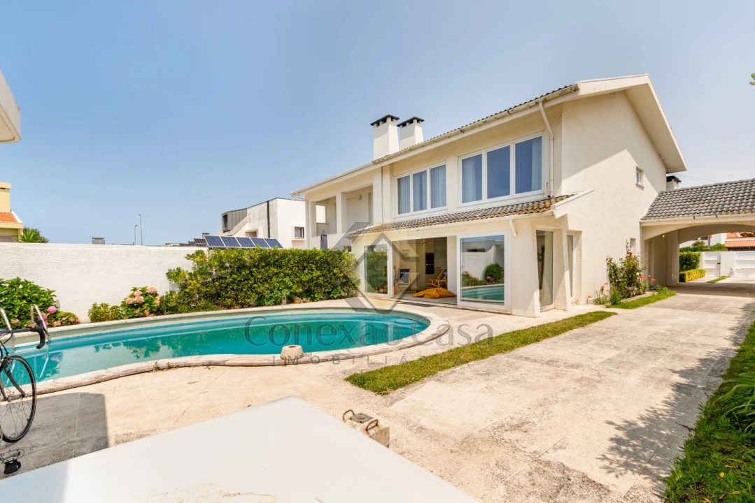 Moradia T3 para Venda em Gulpilhares e Valadares Foto 1