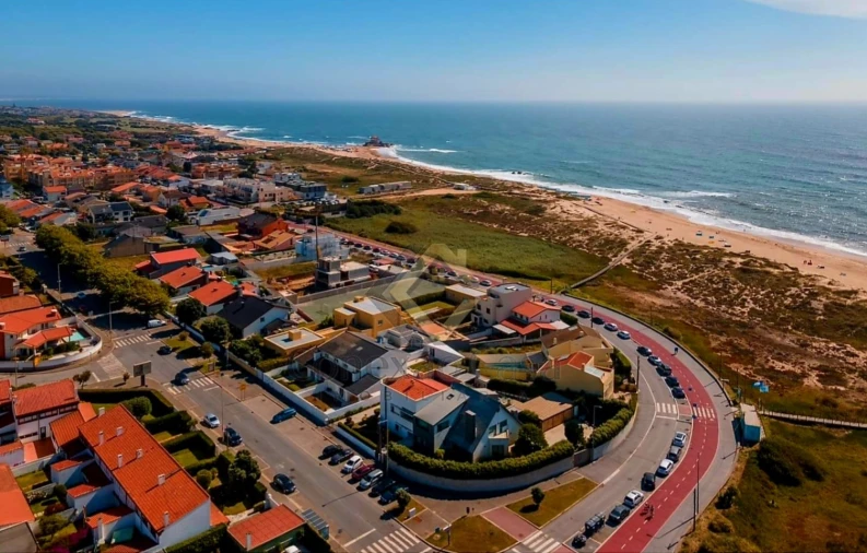 Moradia T3 para Venda em Gulpilhares e Valadares Foto 39