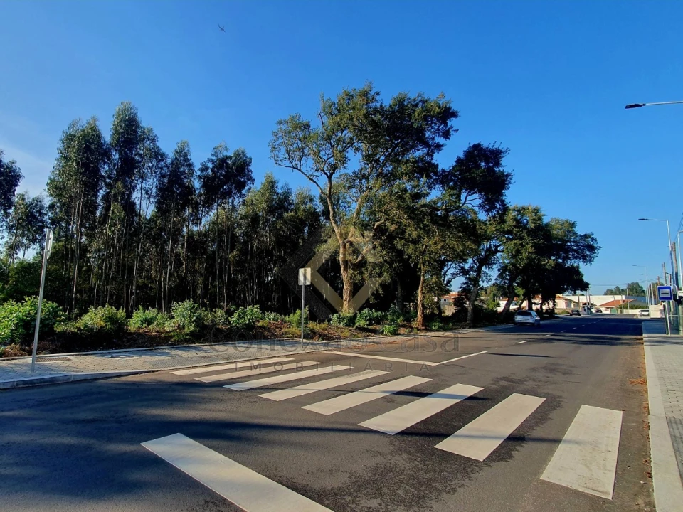 Terreno para Venda em Arcozelo Foto 6