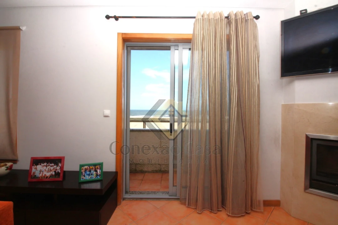 Moradia T3 para Venda em Espinho Foto 9